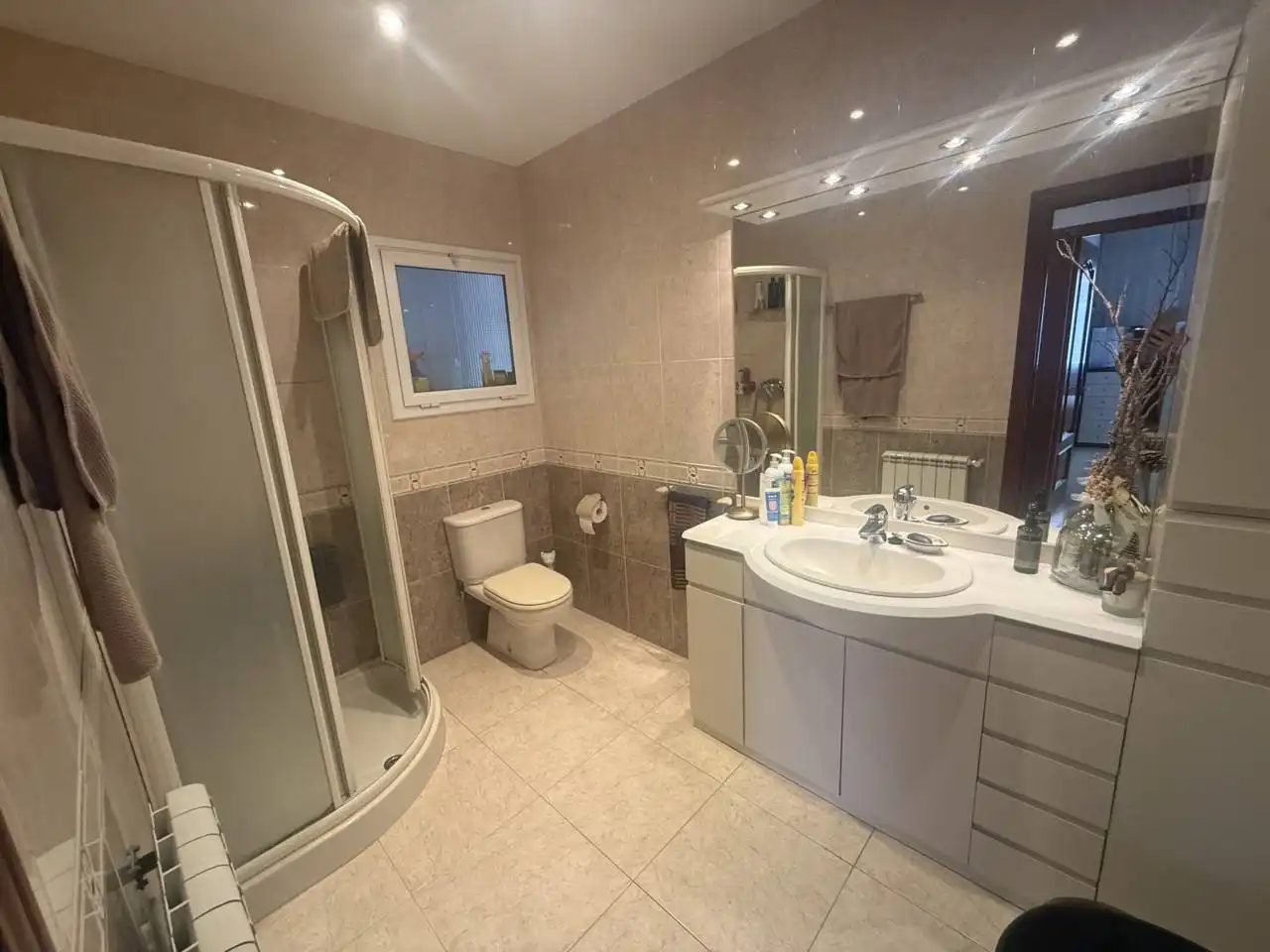 Baño de Piso en venta en Manresa con Calefacción, Jardín privado y Terraza