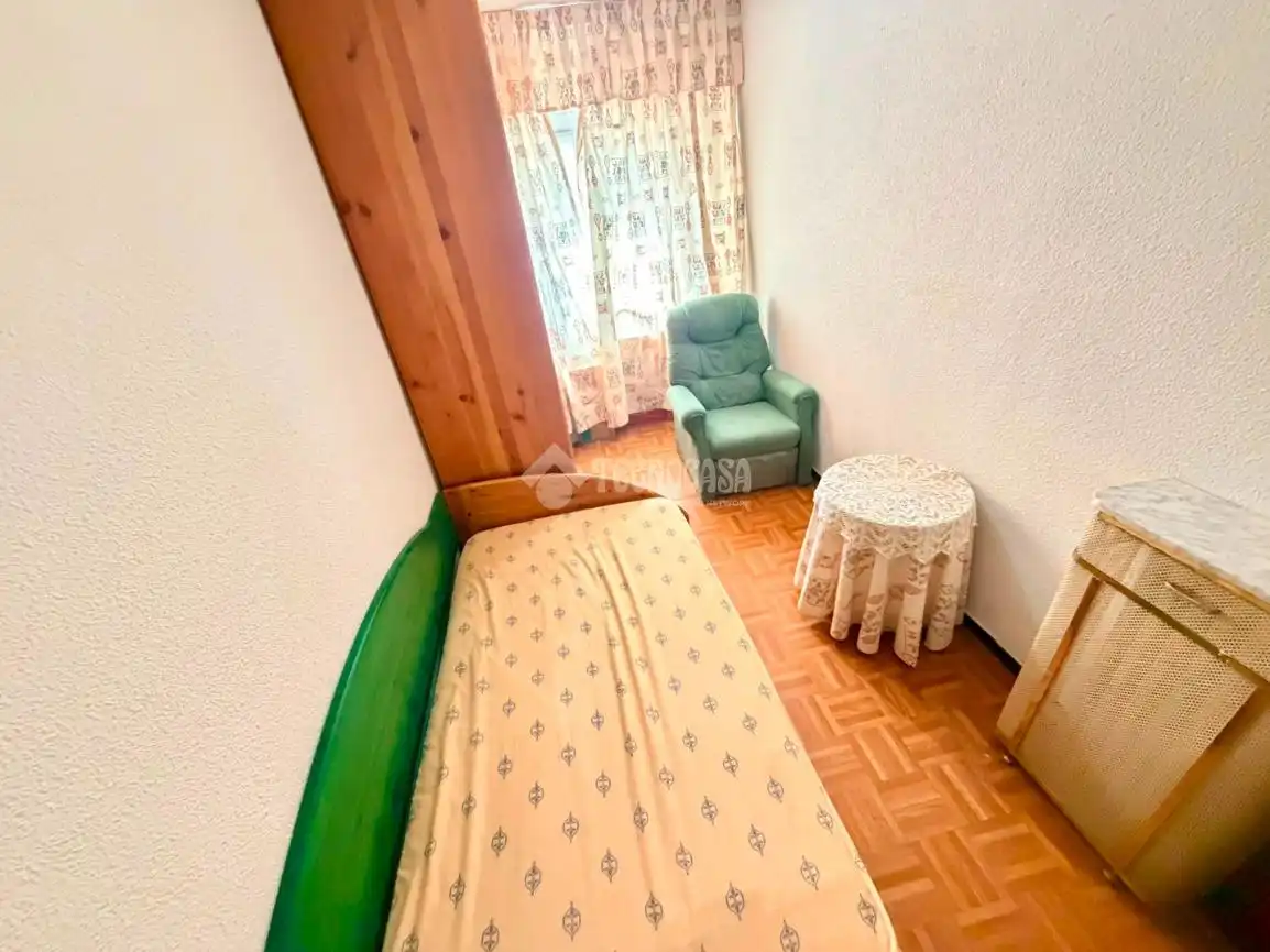 Habitación de Piso en venta en Pinto con Calefacción