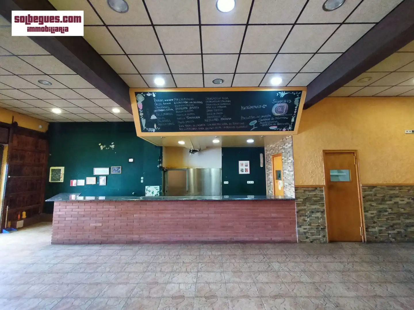 Local comercial en alquiler en Begues, imagen 2
