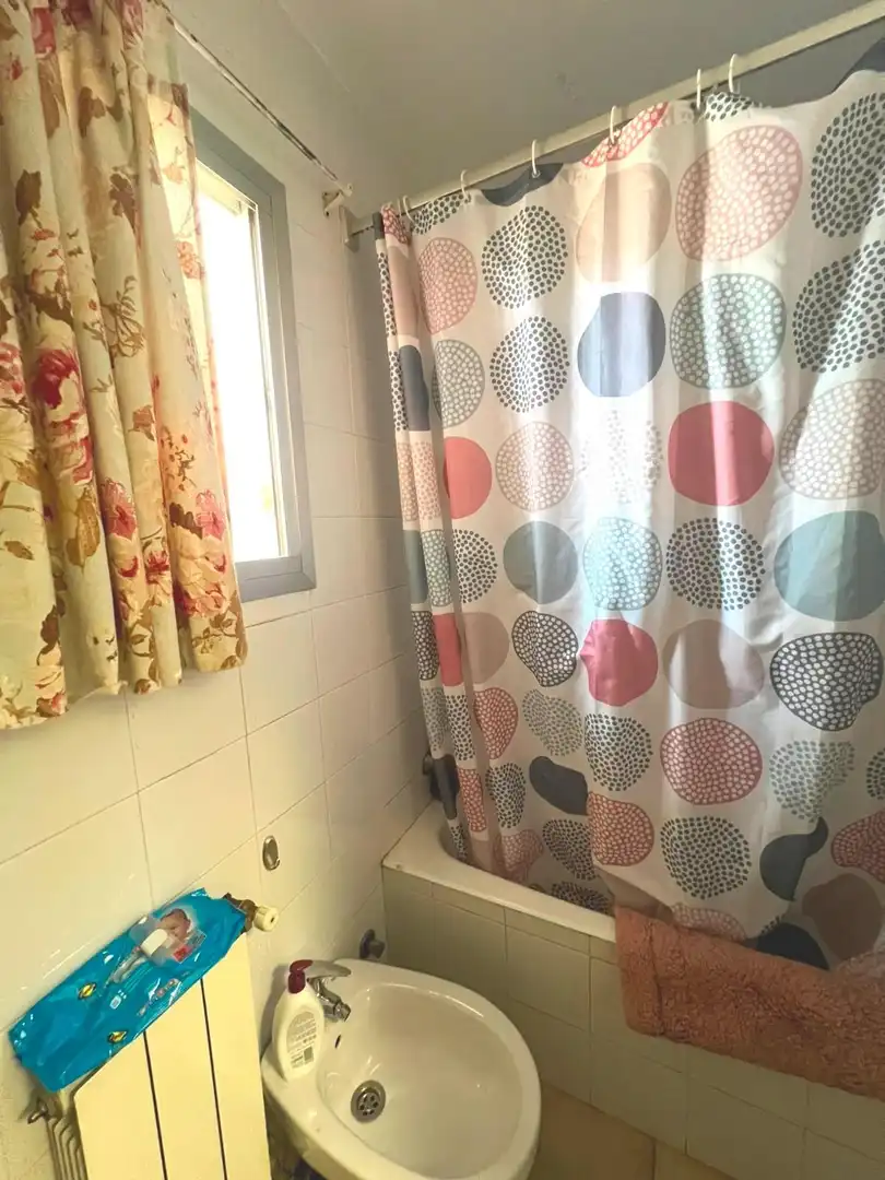 Baño de Piso en venta en Utrera con Aire acondicionado