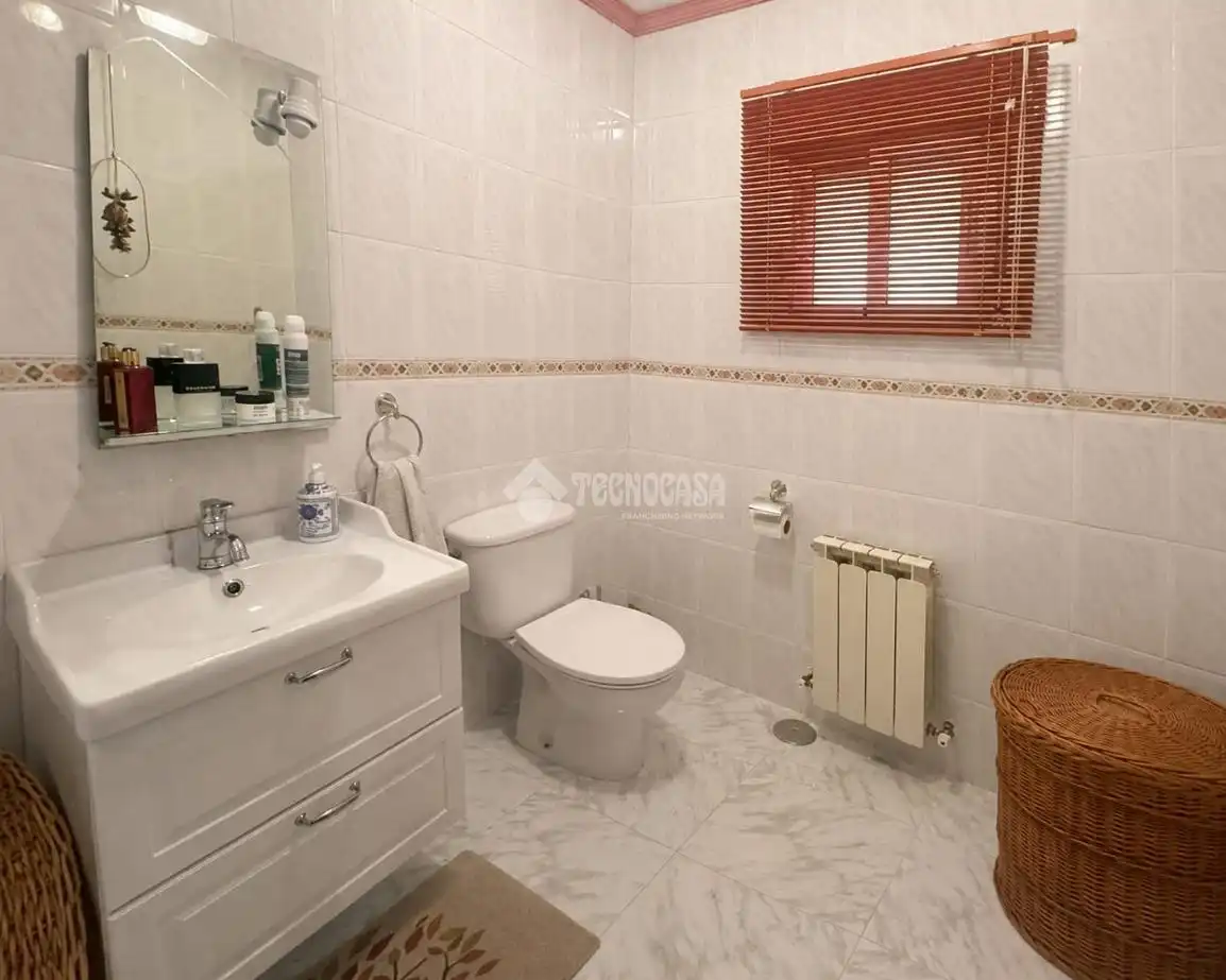 Bathroom of Detached homes for sale in Seseña