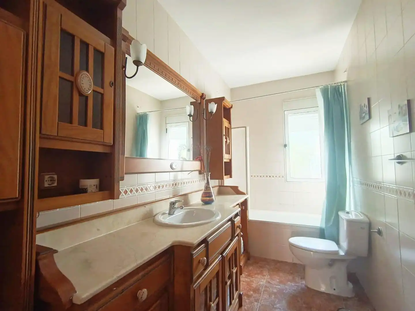 Baño de Casa o chalet en venta en Cobisa con Calefacción, Terraza y Piscina