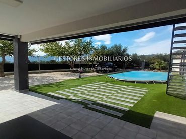 Detached house with pool for sale in Gaianes