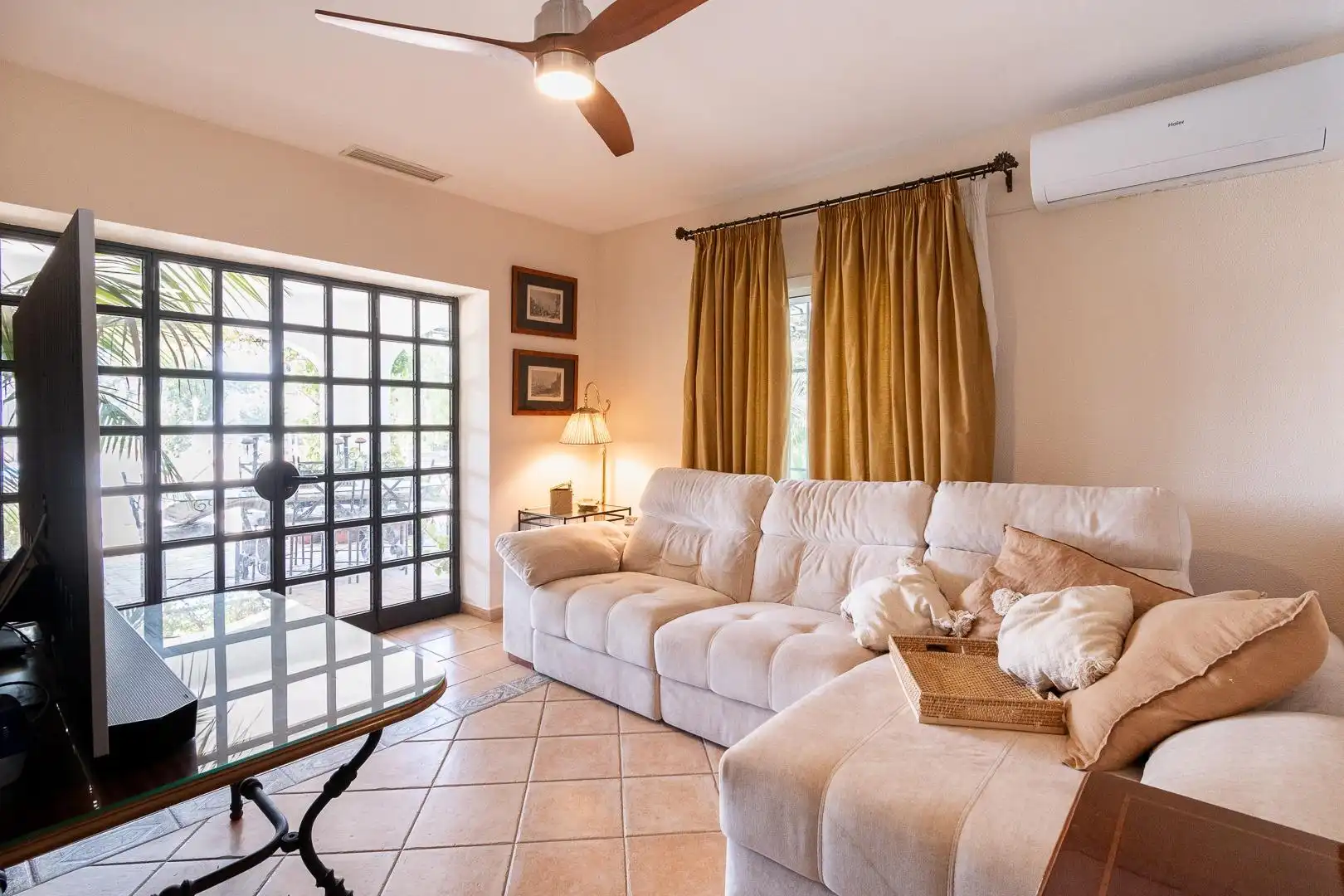 Sala de estar de Casa o chalet de alquiler en El Retiro - Parque Atlántico - Ronda este