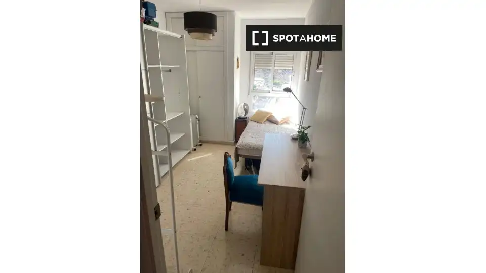 Habitación de Piso de alquiler en Alicante / Alacant con Aire acondicionado, Calefacción y Amueblado