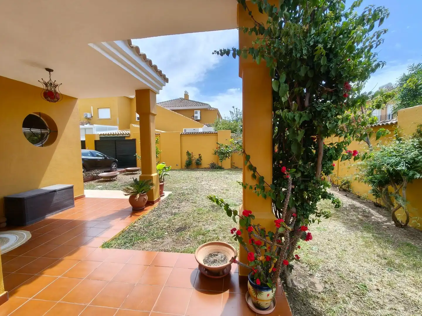 Jardí de Casa adosada en venda en Puerto Real amb Aire condicionat, Calefacció i Jardí privat