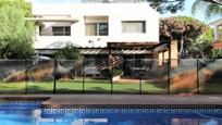 Jardí de Casa o xalet en venda en Gavà amb Aire condicionat, Calefacció i Jardí privat