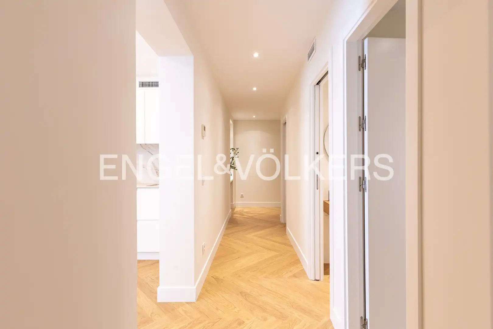 Piso en venta en Madrid con Aire acondicionado, Calefacción y Amueblado