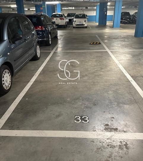 Foto 2 de Garaje de alquiler en Carretera de L´hospitalet, 228, Almeda - El Corte Inglés, Barcelona