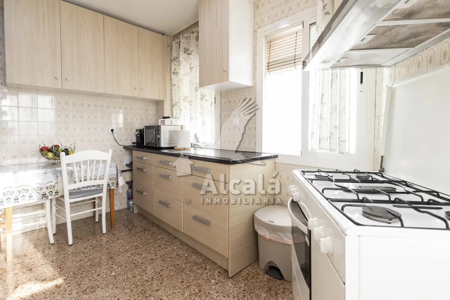 Cocina de Piso en venta en Alcalá de Henares con Calefacción y Terraza