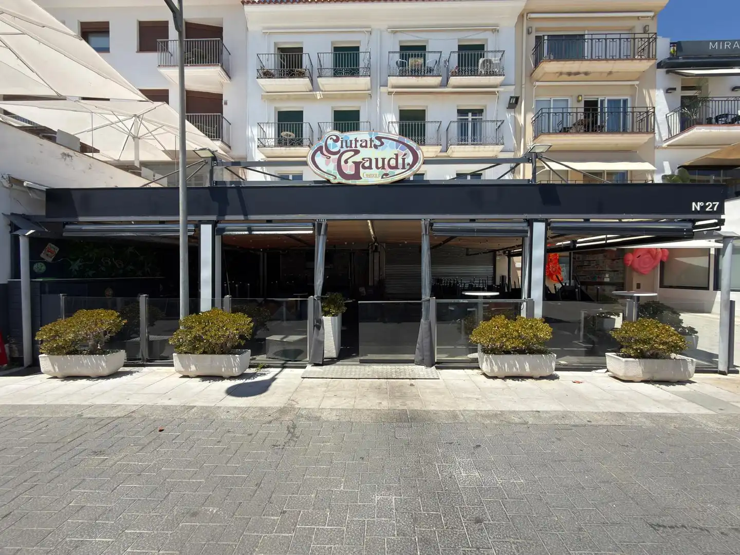 Business premises for transfer in Port - Horta de Santa María