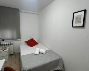 Bedroom of Flat to share in L'Hospitalet de Llobregat  with Furnished, Washing machine and Balcony