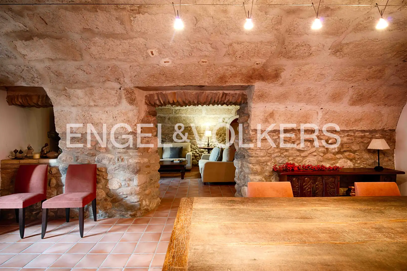 Casa adosada en venta en Cabanelles con Calefacción, Jardín privado y Terraza