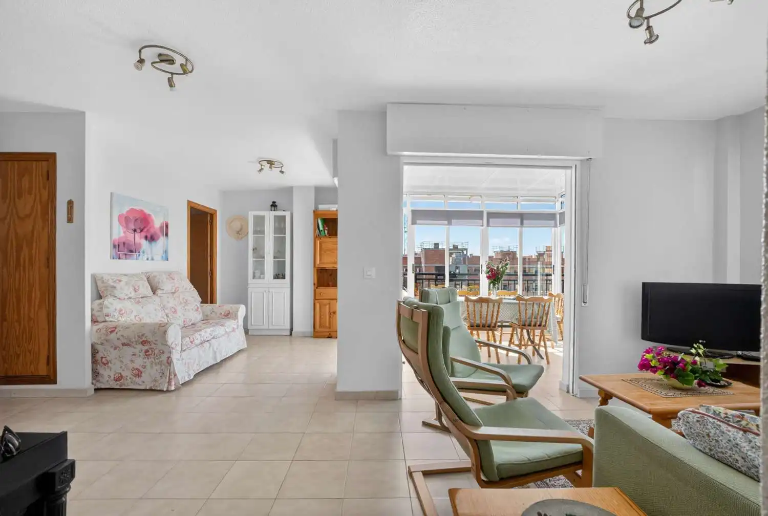 Sala de estar de Apartamento en venta en Torrevieja con Aire acondicionado, Calefacción y Terraza