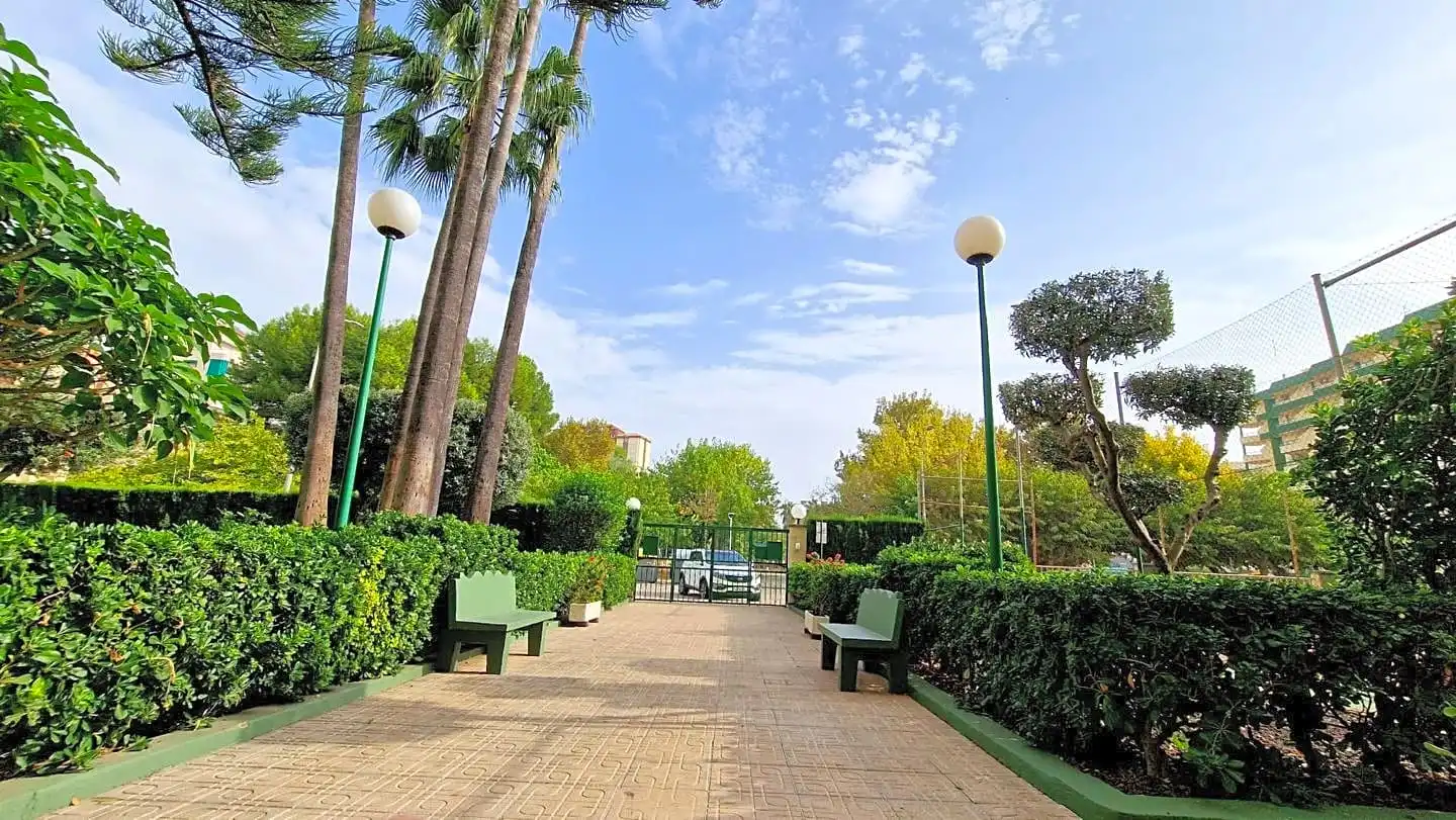 Apartamento de alquiler en De La Rioja, 125, Playa de Gandia