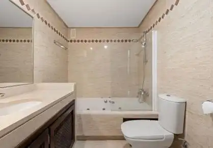 Bathroom of Apartments for sale in La Mairena