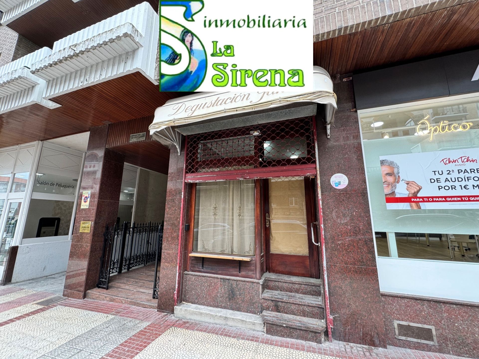Vista exterior de Local en venta en Castro-Urdiales