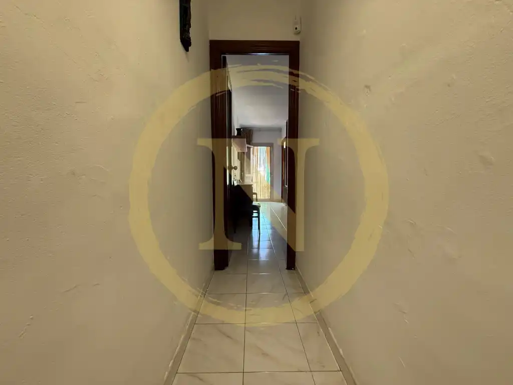 Piso en venta en L'Hospitalet de Llobregat con Balcón