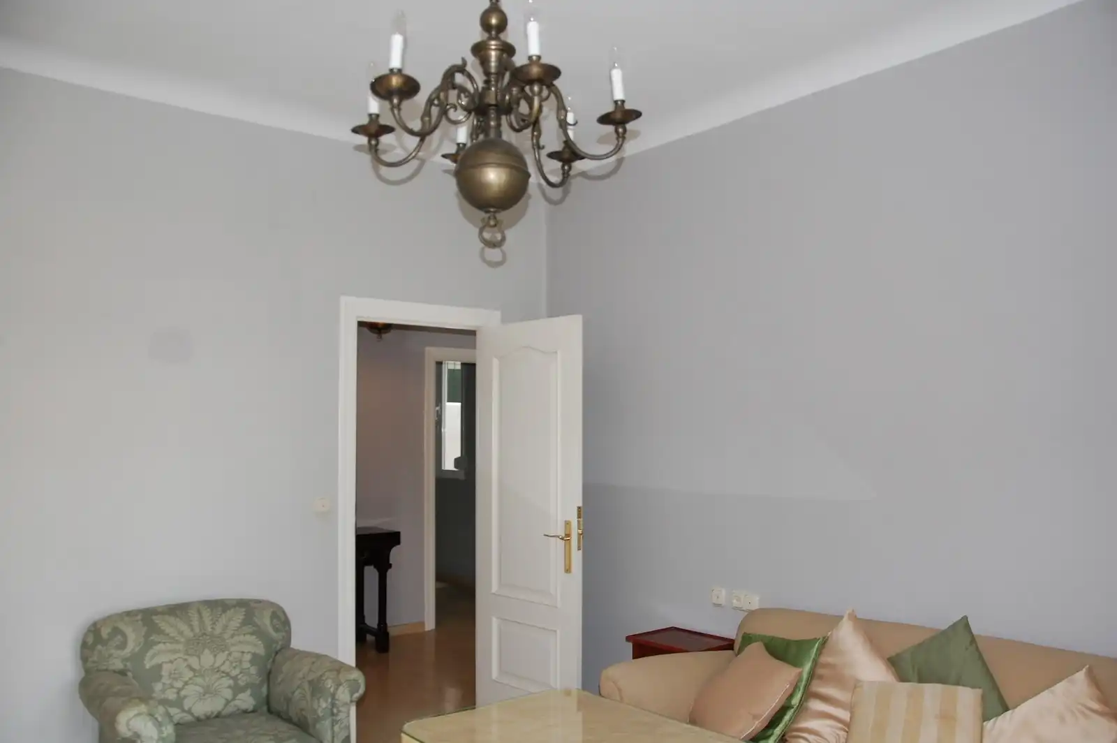 Flat for rent in Granada  with Heating, Terrace and Furnished