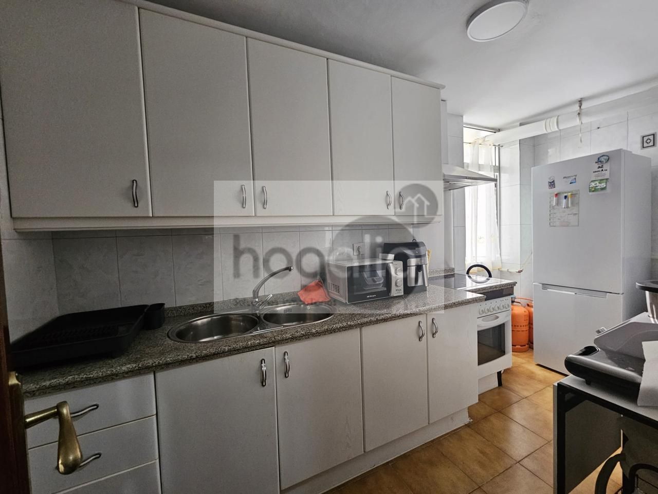 Kitchen of Flat to rent in  Sevilla Capital  with Air Conditioner, Terrace and Furnished