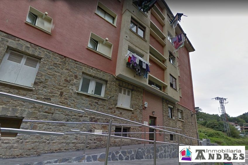 Exterior view of Flat for sale in Bermeo  with Heating, Parquet flooring and Storage room