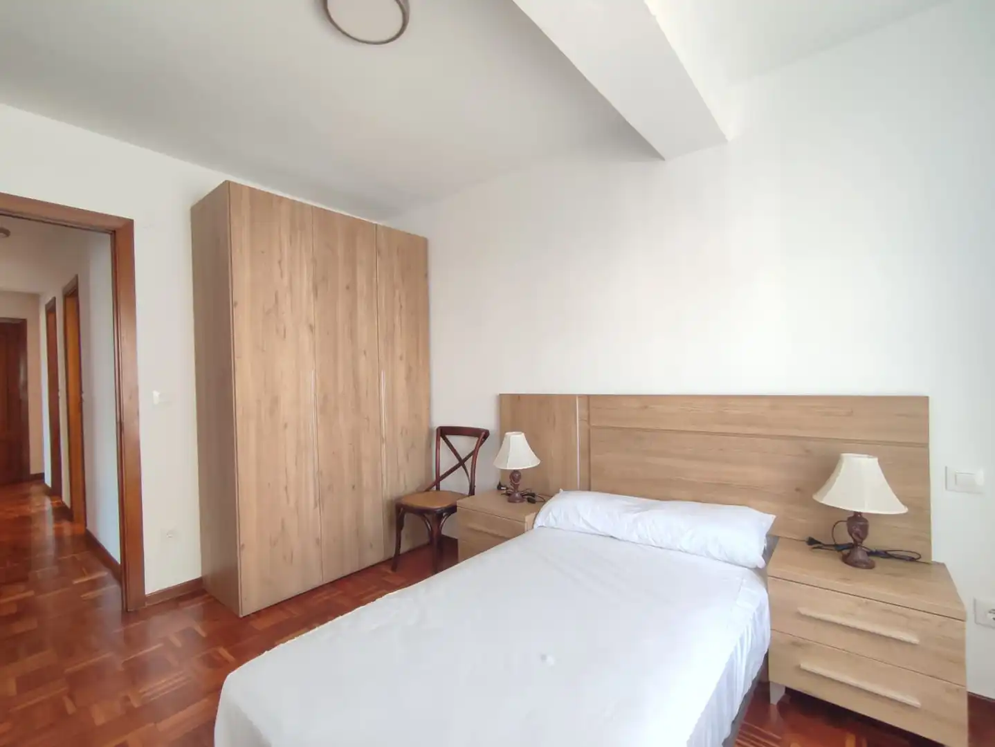 Bedroom of Flat for rent in Gijón   with Heating, Parquet flooring and Furnished