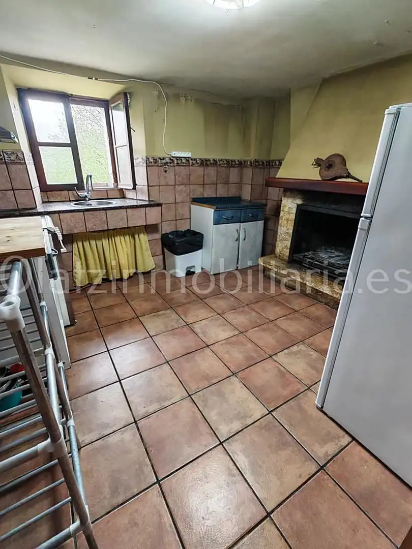 Cuina de Casa o xalet en venda en Valle de Mena amb Terrassa, Traster i Balcó