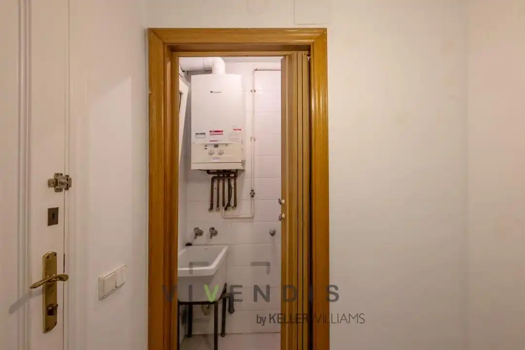 Habitación de Piso en venta en Sant Andreu de la Barca, Barcelona