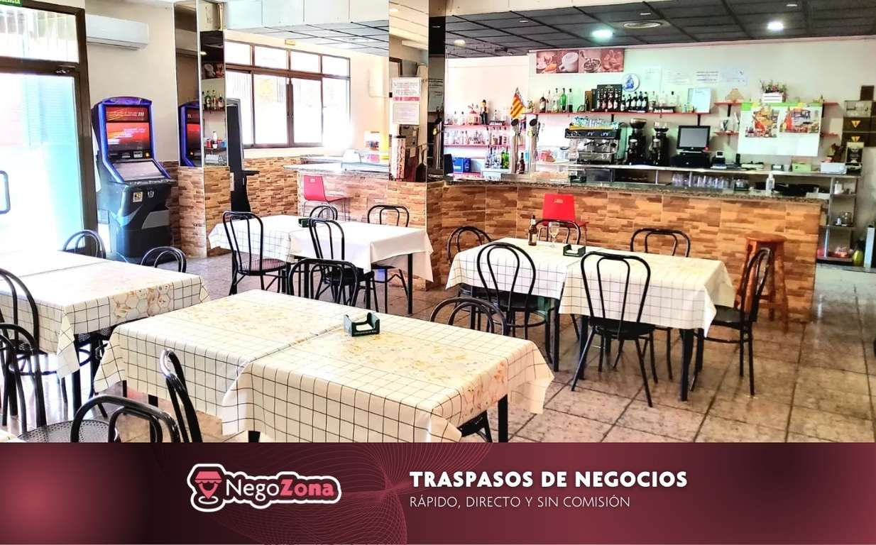 Local en traspas en Paterna amb Moblat