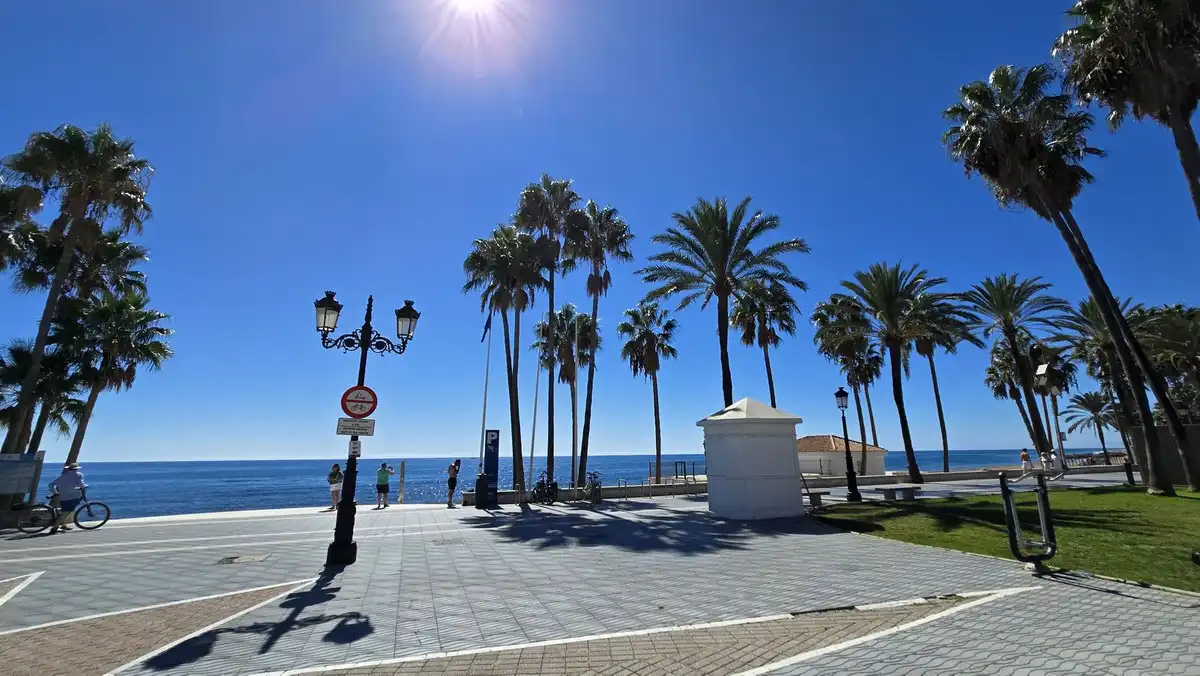 Exterior view of Apartments for rent in Marbella  with Air Conditioner, Terrace and Community pool