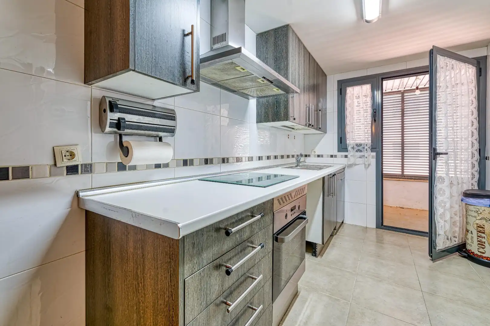 Cocina de Piso en venta en Yebes con Aire acondicionado, Calefacción y Jardín privado