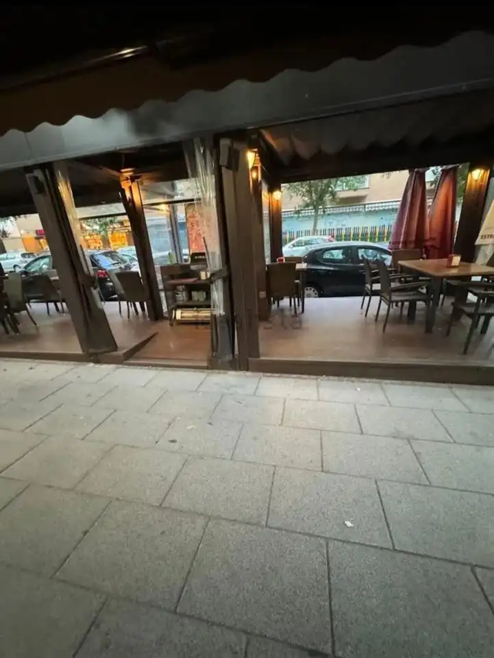Terrassa de Local en venda en Madrid