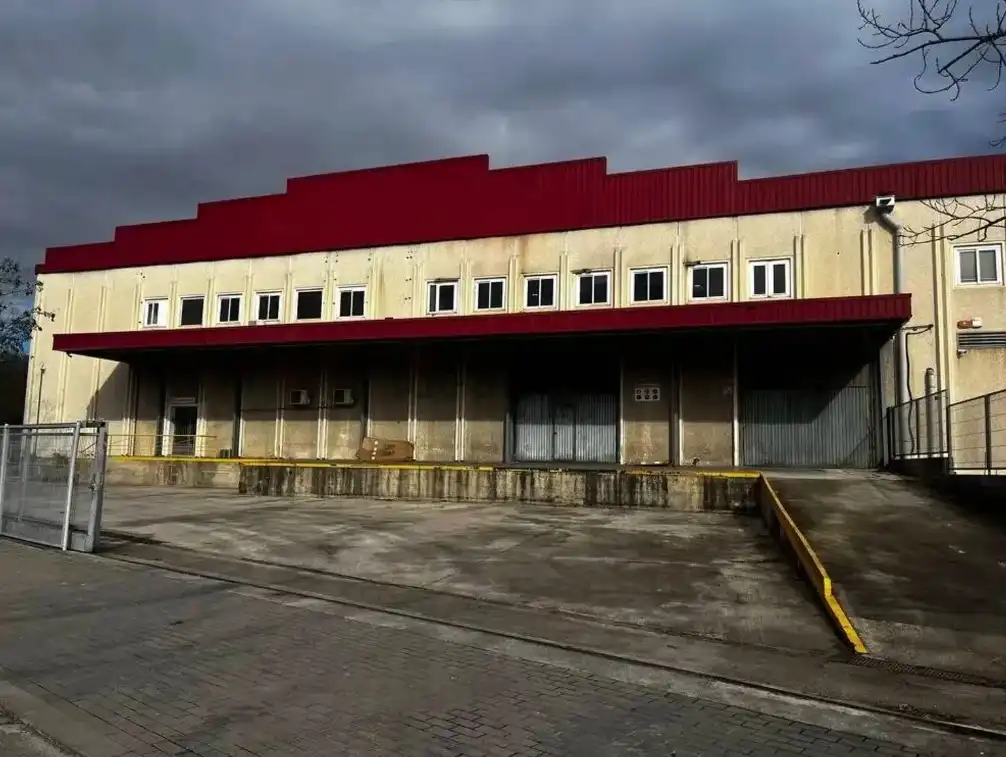 Industriegebäude zur Miete in Carrer del Garbí 14