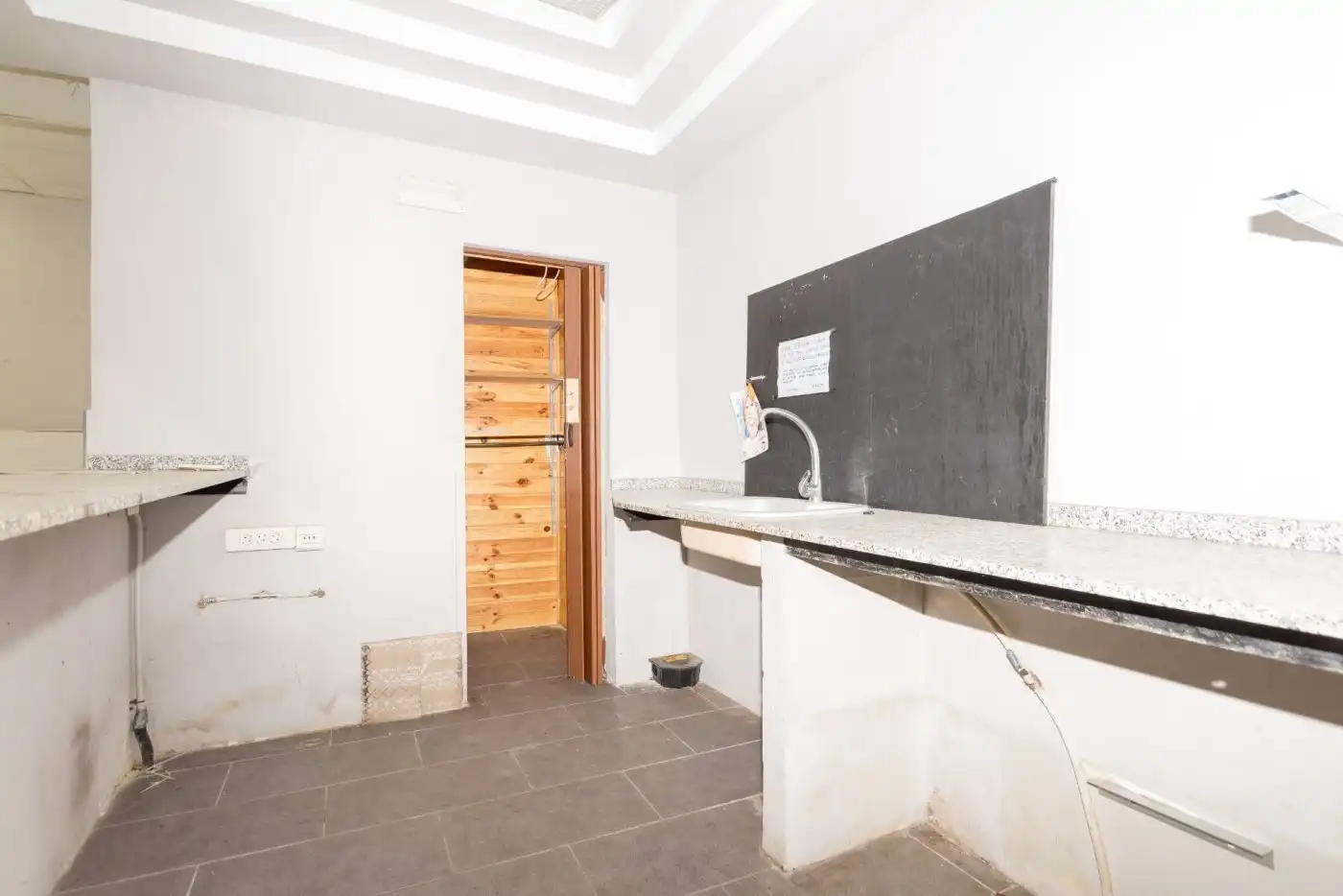 Cocina de Local en venta en Torrent con Aire acondicionado y Terraza