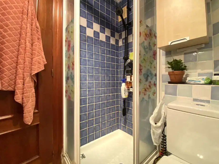 Baño de Piso en venta en Vitoria - Gasteiz con Calefacción, Trastero y Amueblado