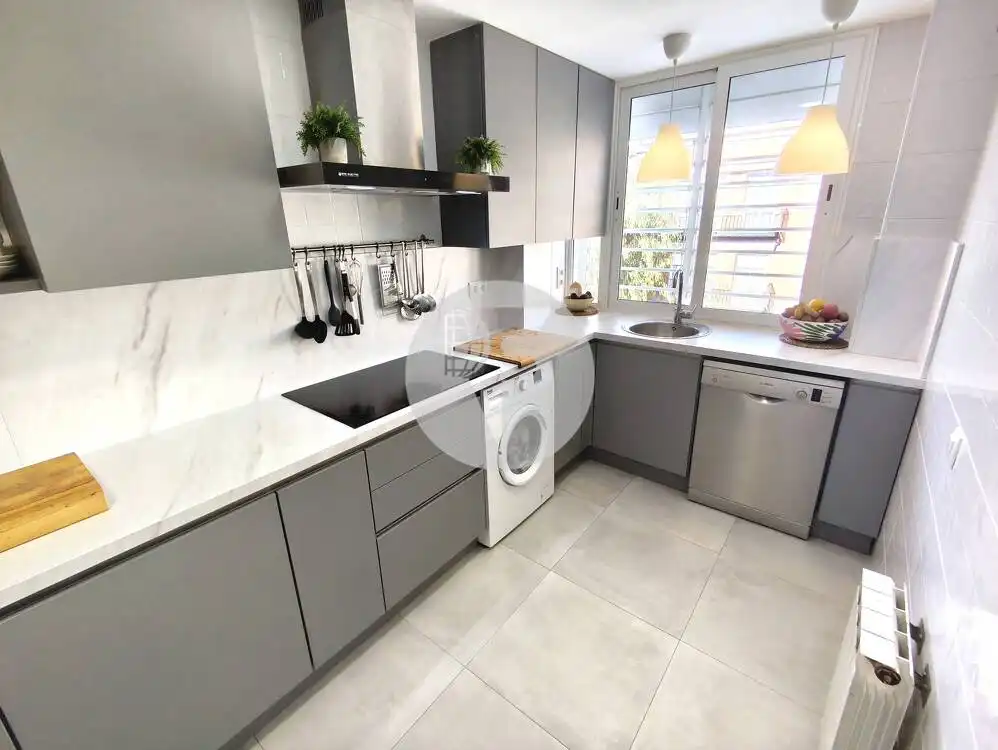 Cuina de Dúplex en venda en Terrassa amb Aire condicionat, Calefacció i Terrassa