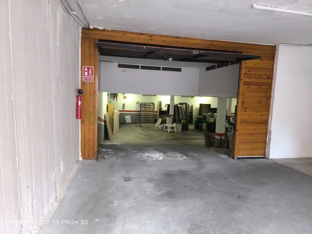 Local comercial en venta en Calle Esglesia, imagen 2