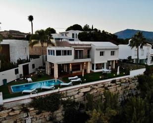 Exterior view of House or chalet for sale in Estepona  with Air Conditioner, Private garden and Terrace