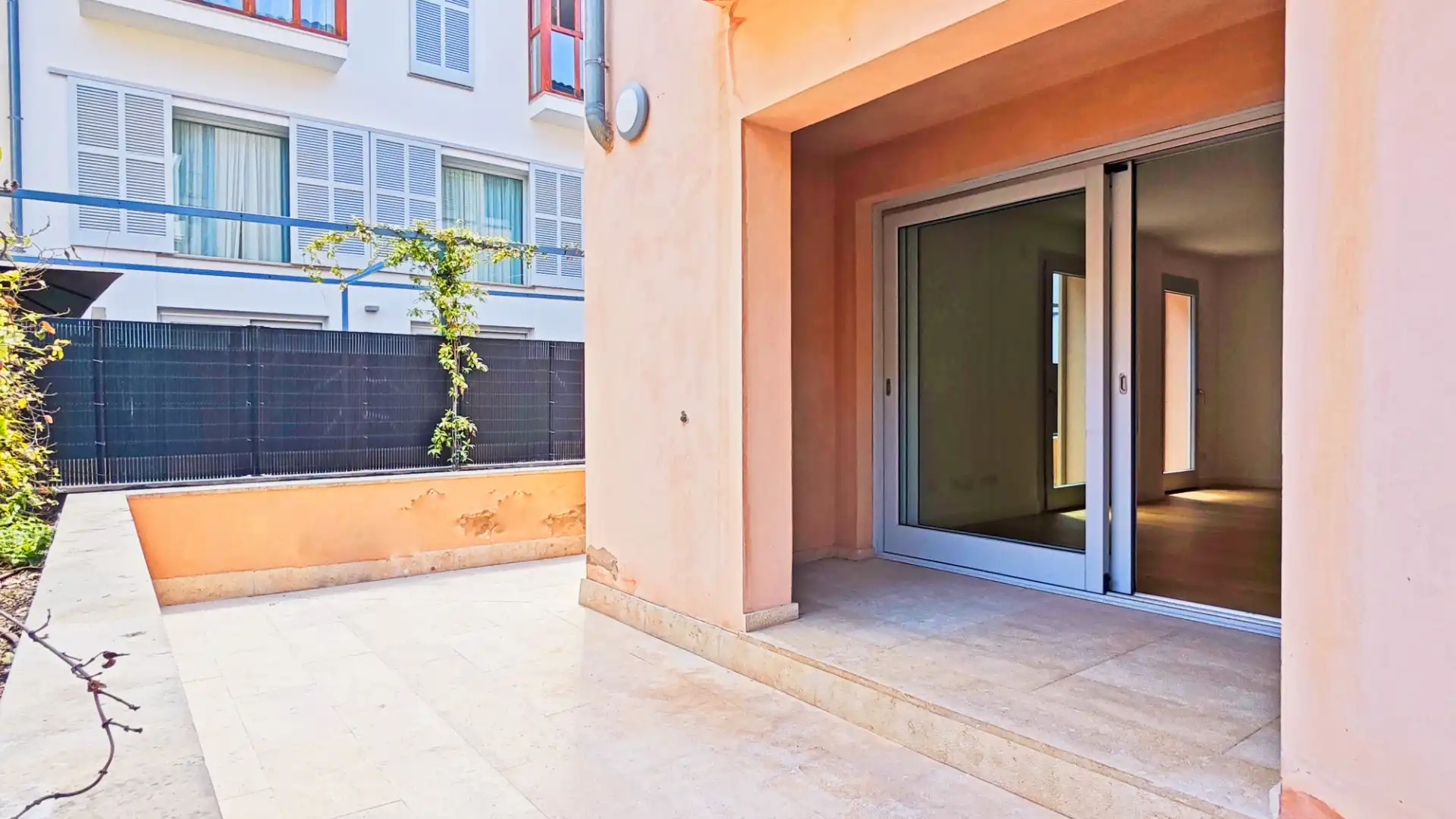 Terrasse von Erdgeschoss zur Miete in  Palma de Mallorca mit Klimaanlage, Heizung und Parkett