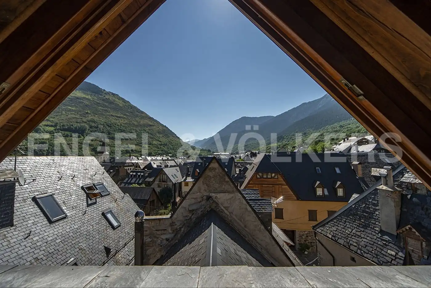 Vista exterior de Casa o chalet en venta en Vielha e Mijaran con Calefacción, Terraza y Trastero