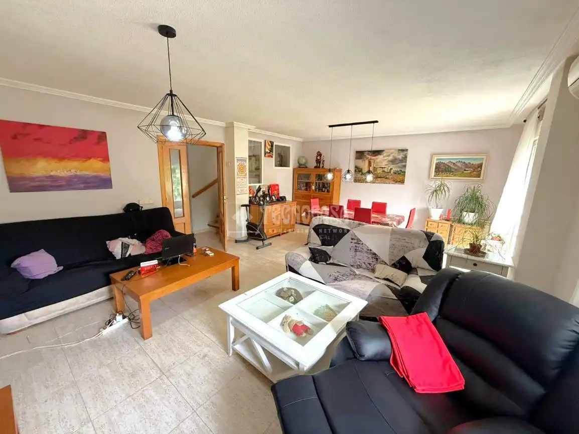 Sala de estar de Casa adosada en venta en Seseña con Aire acondicionado