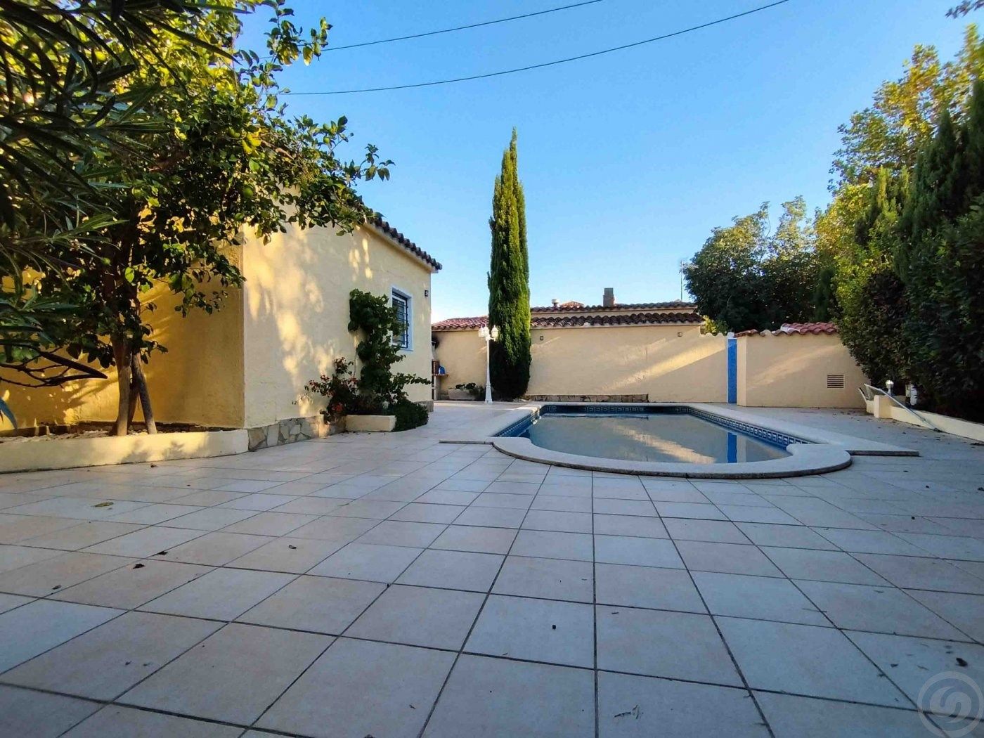 Swimming pool of House or chalet for sale in Empuriabrava  with Air Conditioner, Heating and Terrace