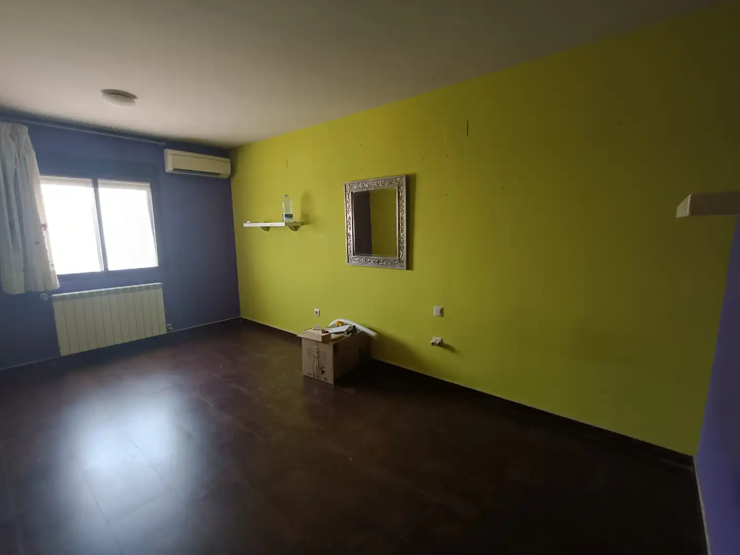 Sala d'estar de Casa o xalet en venda en Ciudad Real amb Aire condicionat, Calefacció i Jardí privat