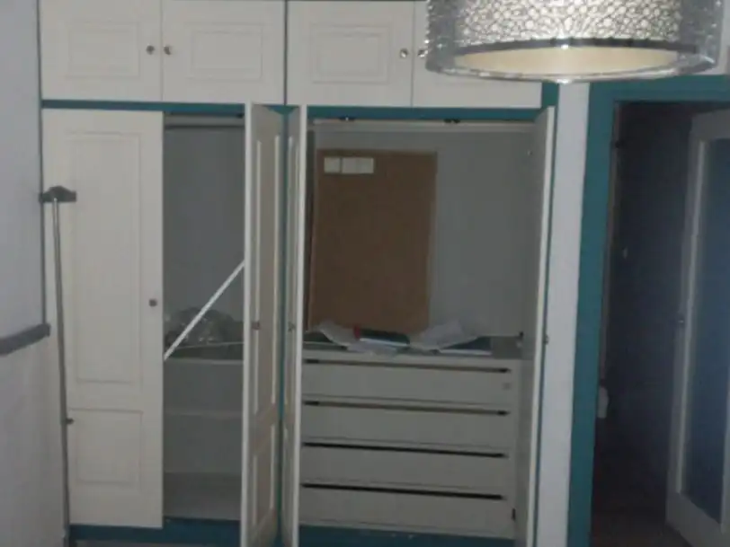 Habitación de Oficina de alquiler en Estepona con Aire acondicionado y Balcón