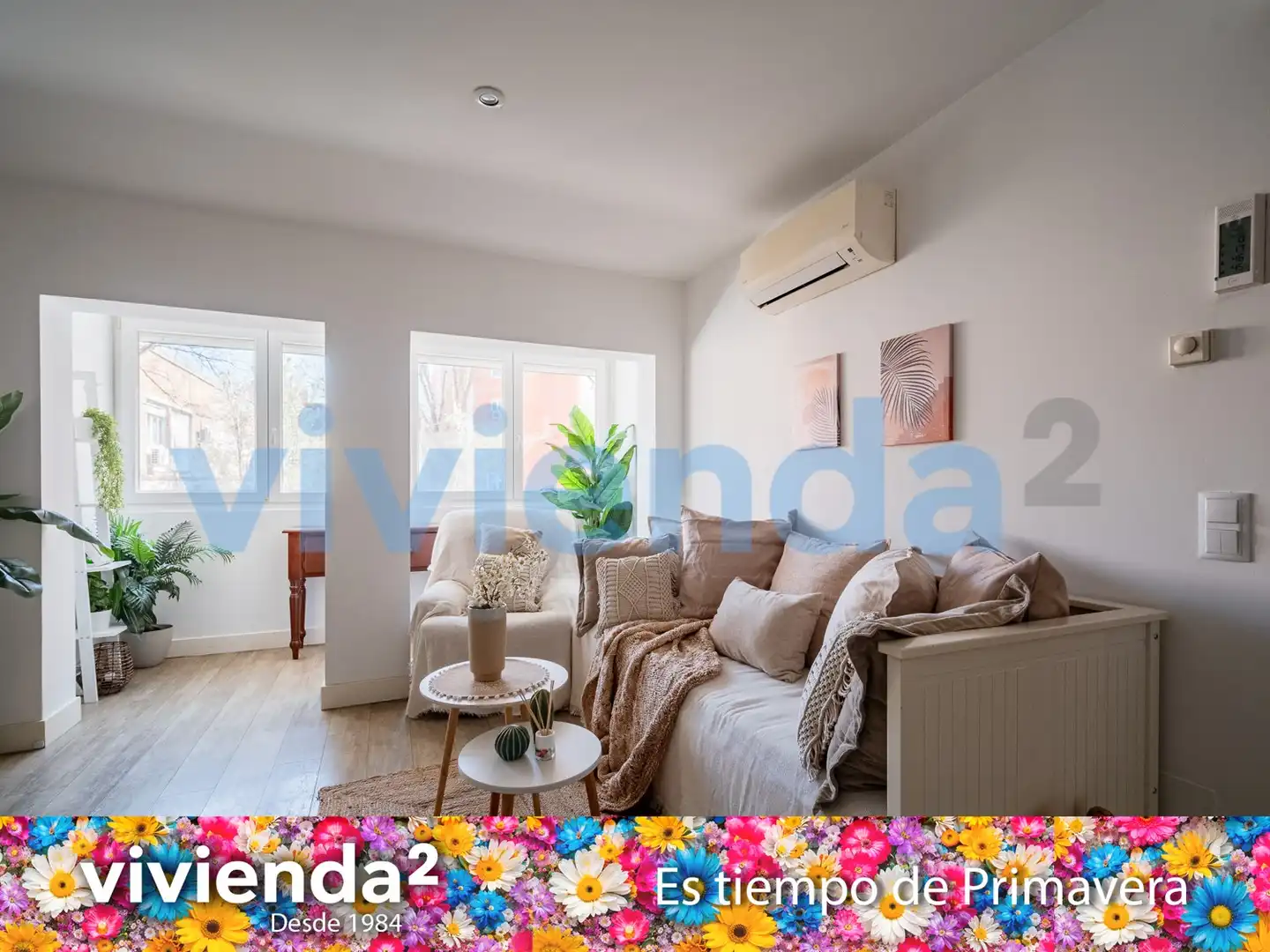 Living room of Flat for sale in Madrid  with Air Conditioner, Heating and Furnished