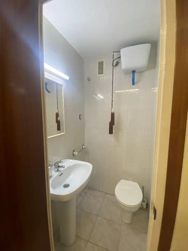 Badezimmer von Geschaftsraum zur Miete in Mollet del Vallès mit Klimaanlage