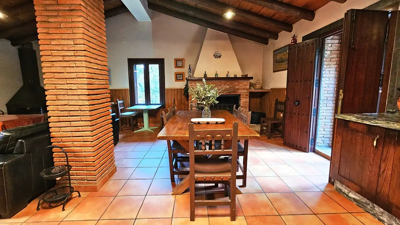 Comedor de Finca rústica en venta en Galaroza con Calefacción, Jardín privado y Terraza
