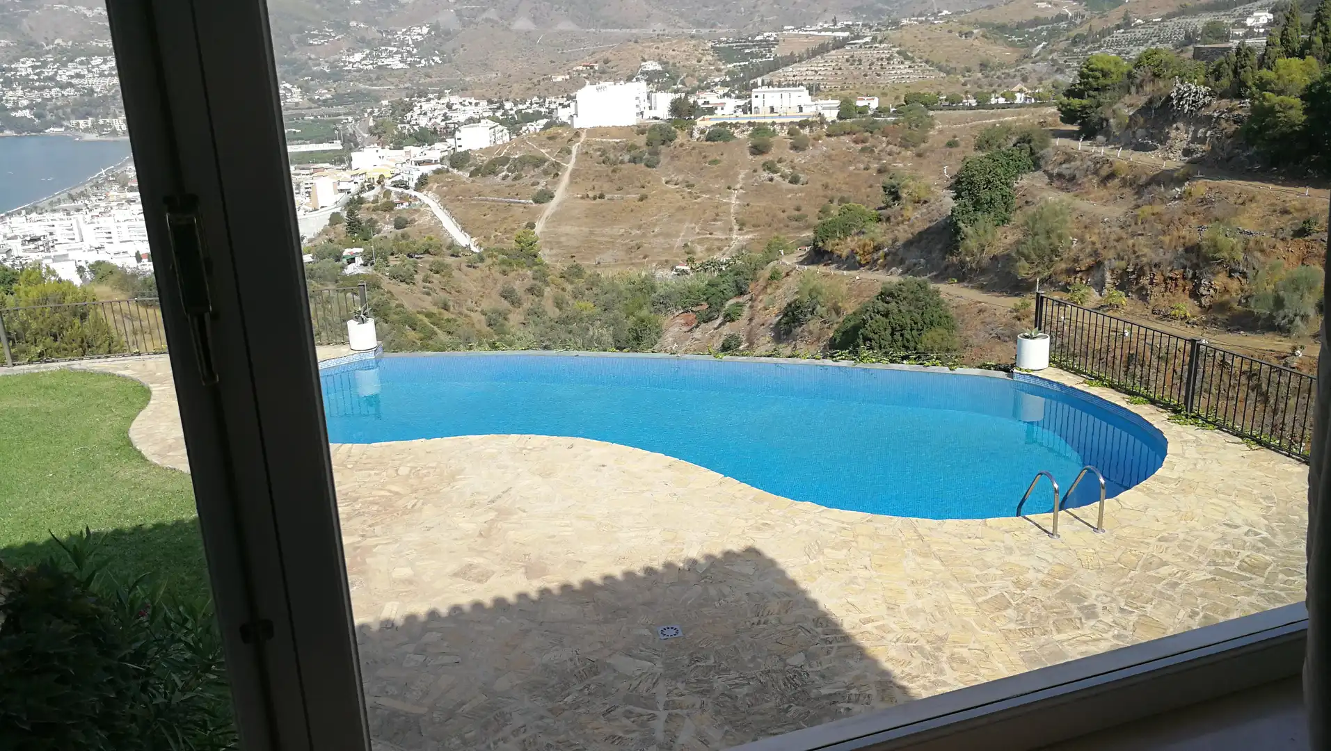 Piscina de Casa o xalet de lloguer en Almuñécar amb Aire condicionat, Calefacció i Terrassa