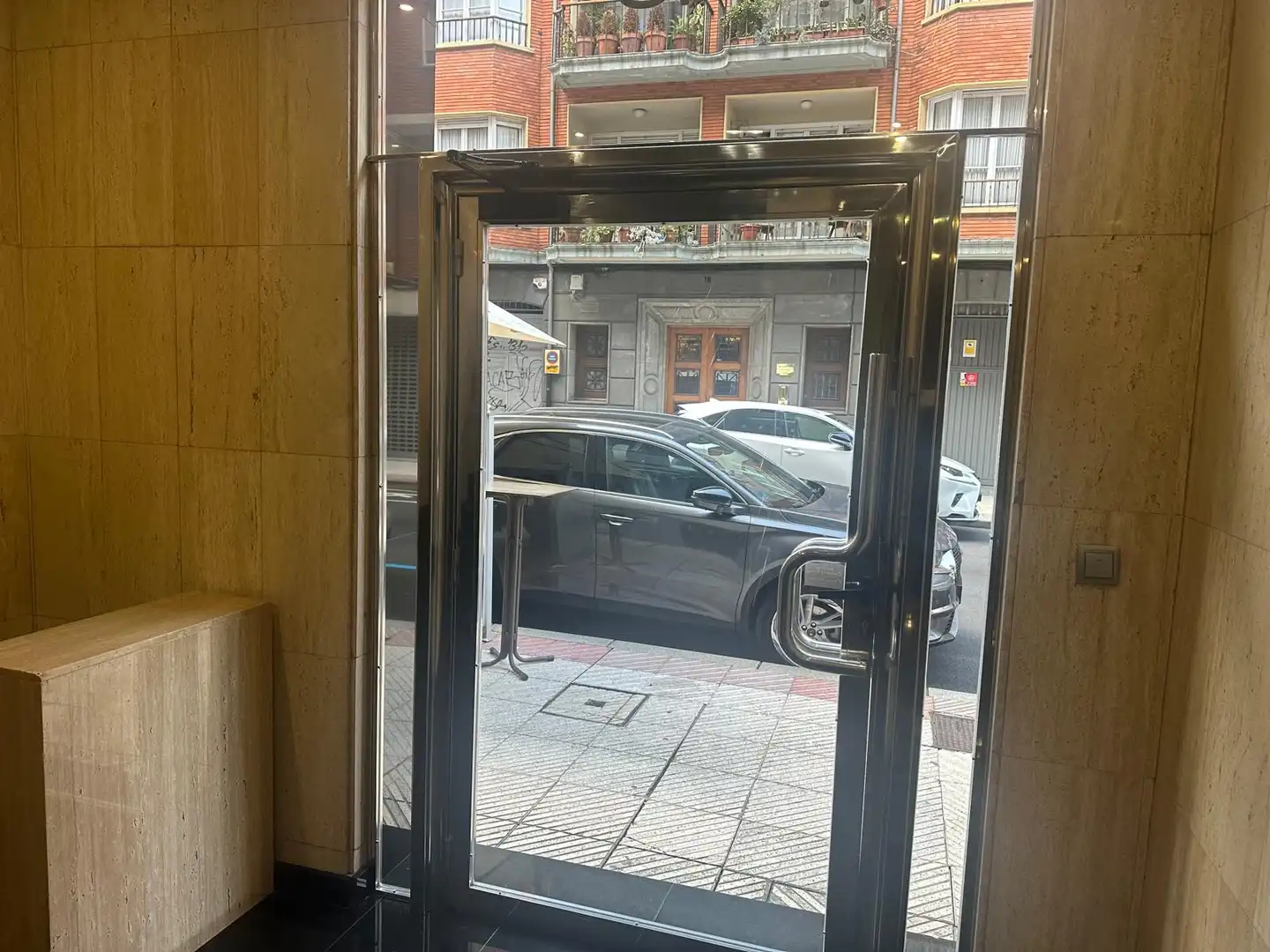 Aparcament de Pis en venda en Oviedo  amb Calefacció i Internet