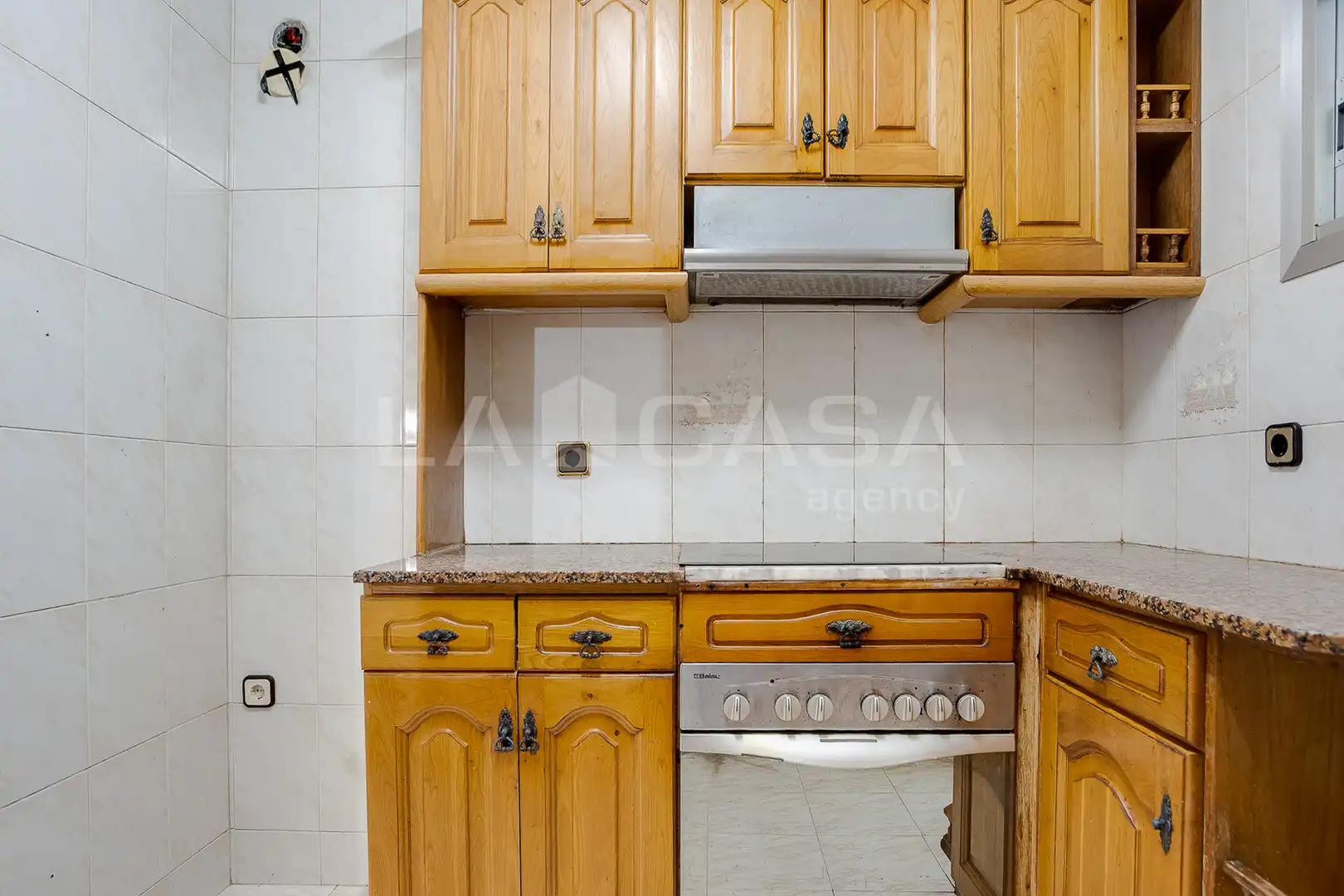 Cuina de Pis en venda en Barcelona amb Calefacció, Traster i Balcó